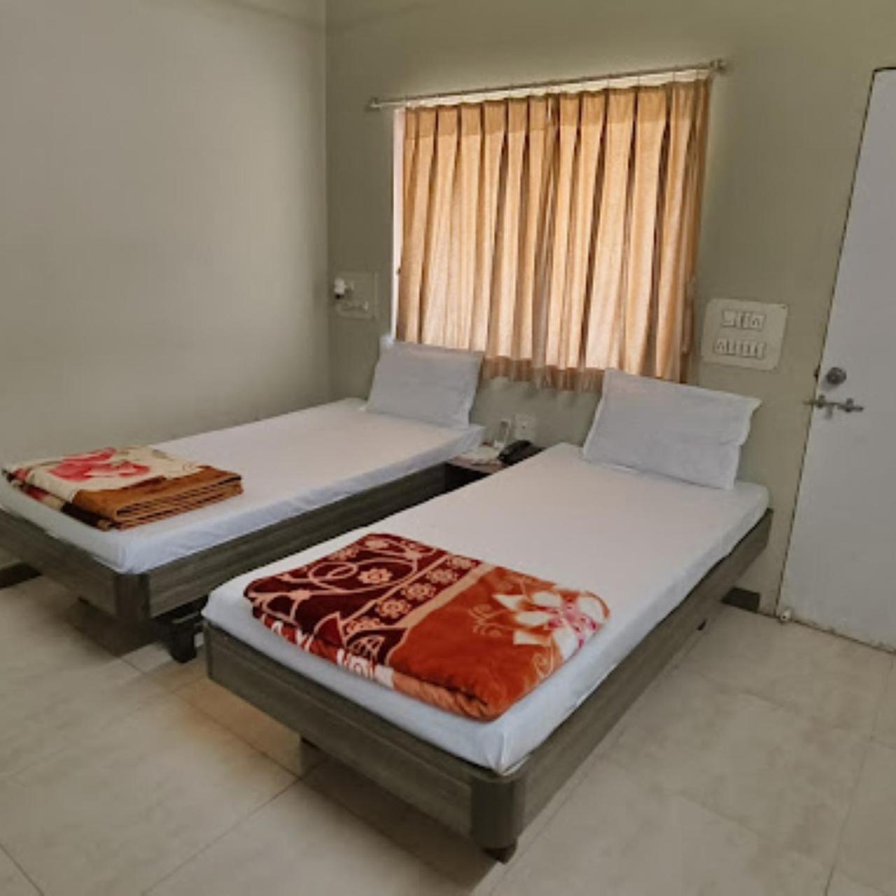 Hotel Anjali Palace Будж Екстериор снимка