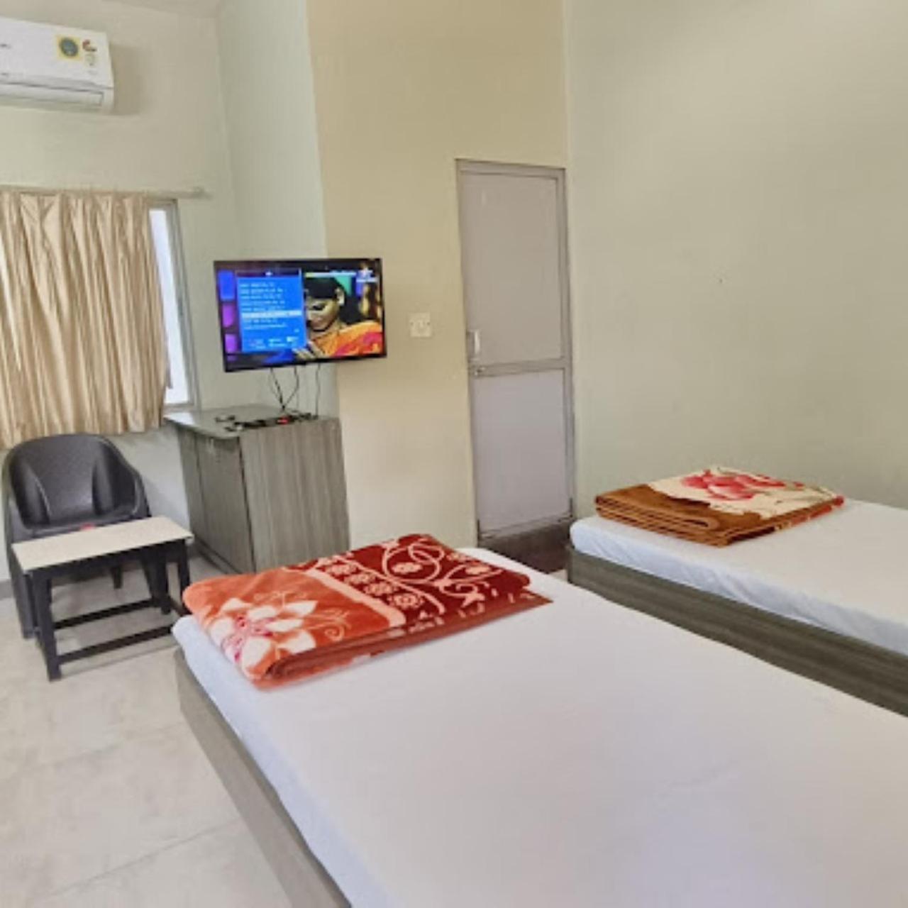 Hotel Anjali Palace Будж Екстериор снимка