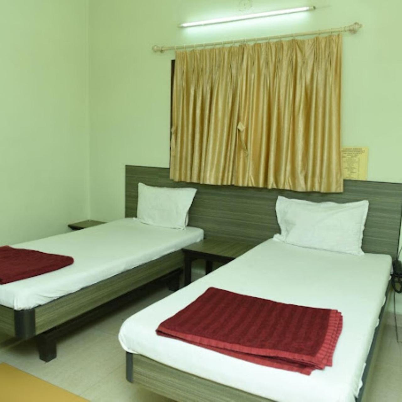 Hotel Anjali Palace Будж Екстериор снимка